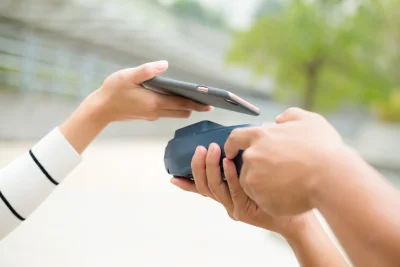 無法出門也能刷卡換現金？手機一支搞定的安全流程